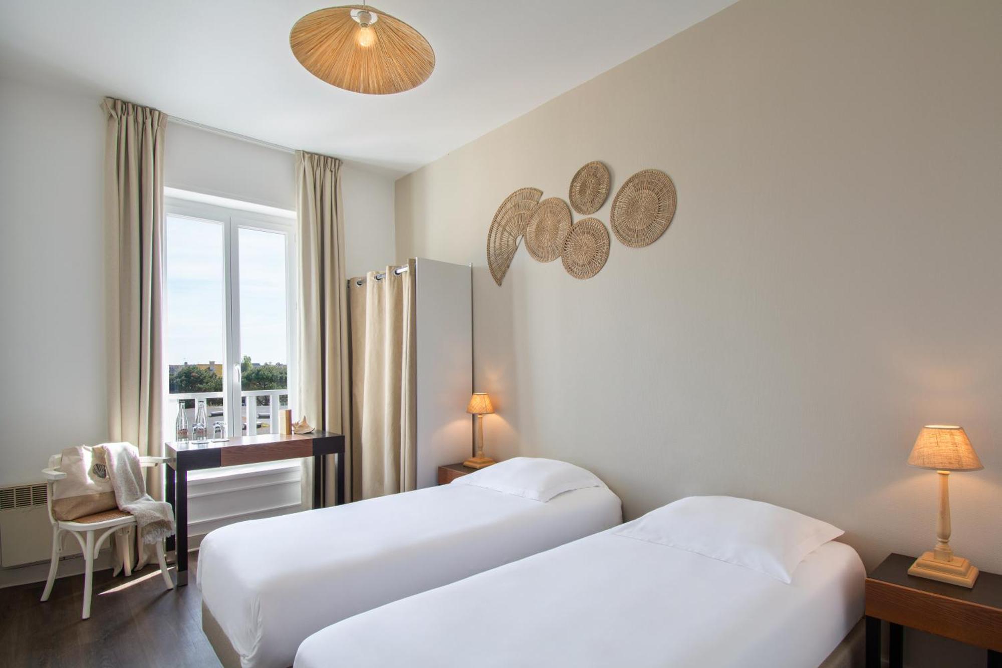 Hotel De La Plage Courseulles-sur-Mer Εξωτερικό φωτογραφία